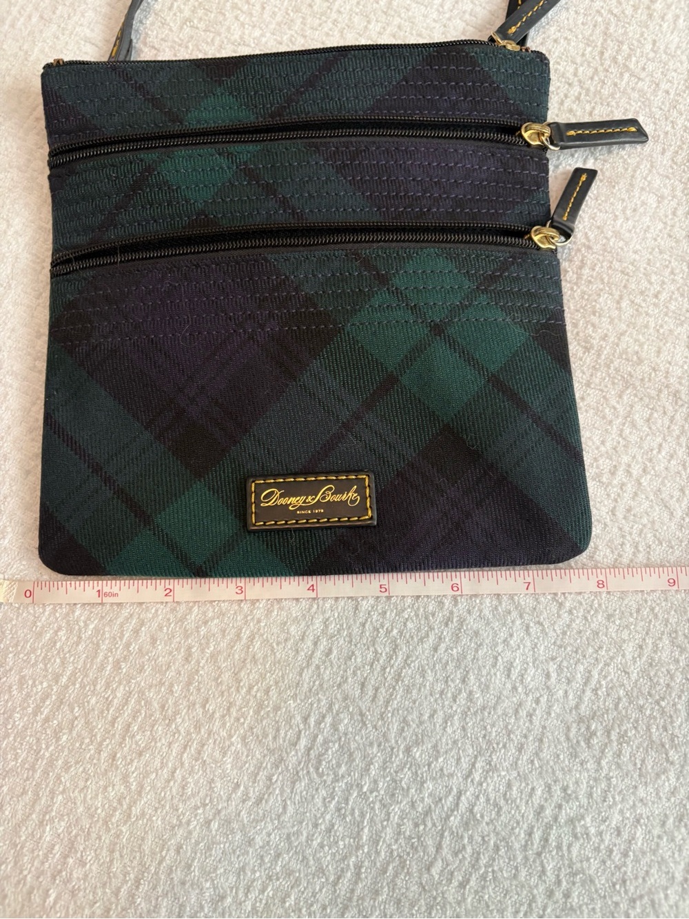 Excellent condition Dooney & Bourke Green/Black Plaid Crossbody Bag - Picture 5 of 6
